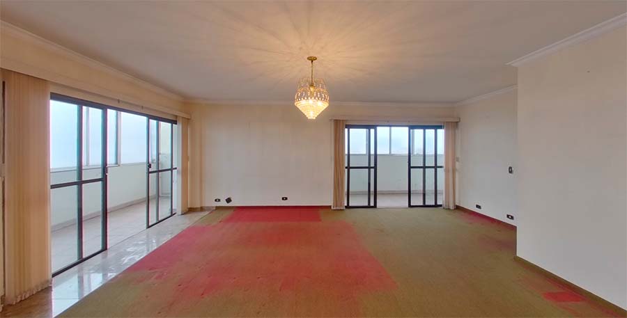 Image do antes de uma reforma, vale a pena reformar um apartamento antigo.